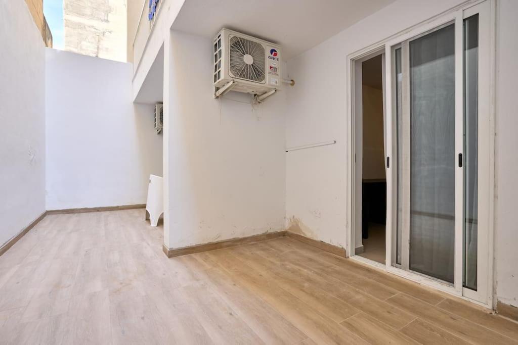 Urban Front - Walking Distance From Paceville And St George Bay Beach Is-Swieqi ภายนอก รูปภาพ