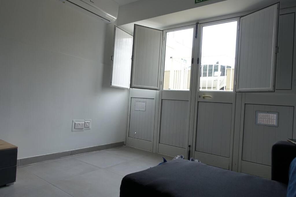 Urban Front - Walking Distance From Paceville And St George Bay Beach Is-Swieqi ภายนอก รูปภาพ